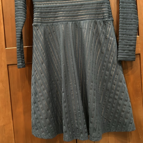 Ladies BCBG MAXAZRIA Midnight Blue Dress - Picture 5 of 12